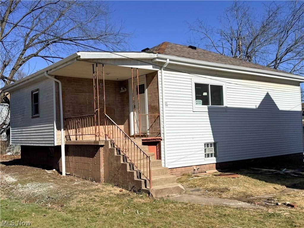 1317 Plum Street - Photo 1