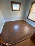 14208 Kingsford Avenue - Photo 9
