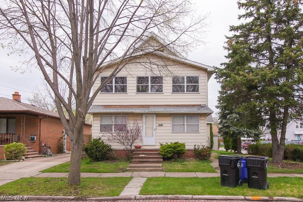 19211 Shawnee Avenue - Photo 1