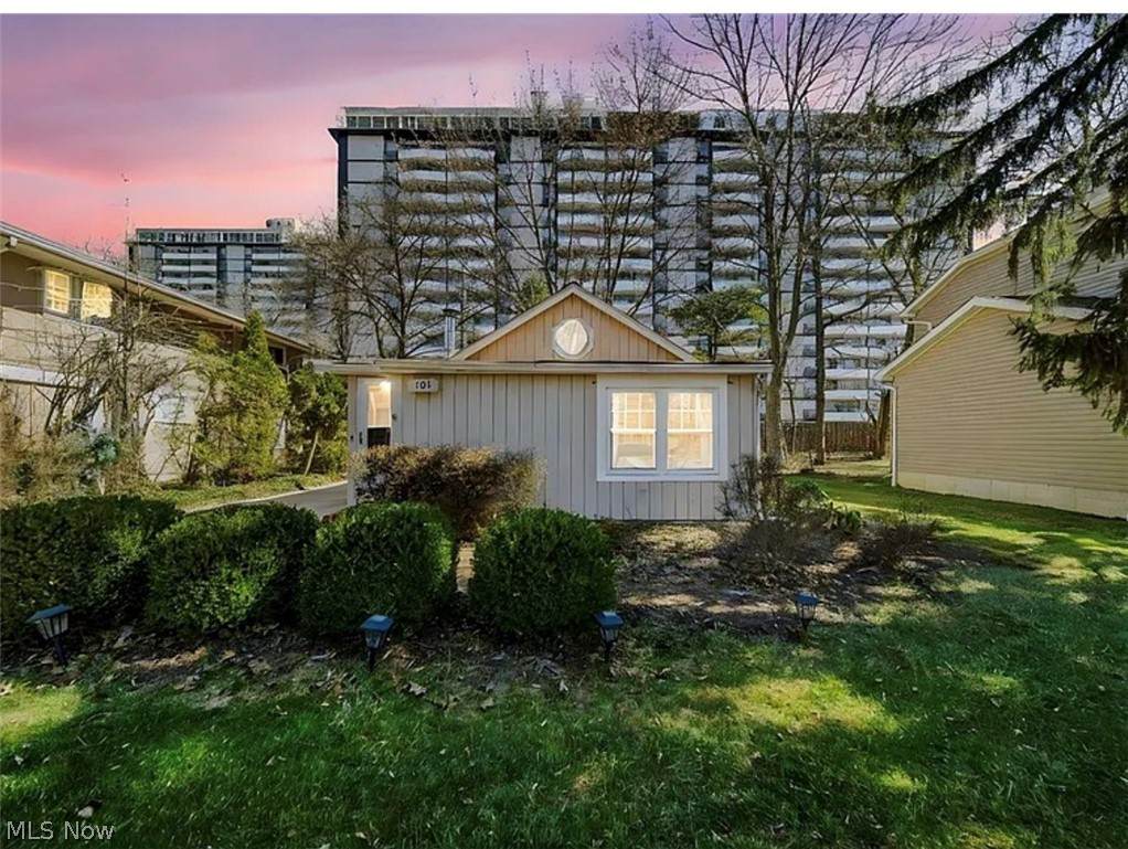 101 238th Street - Photo 1