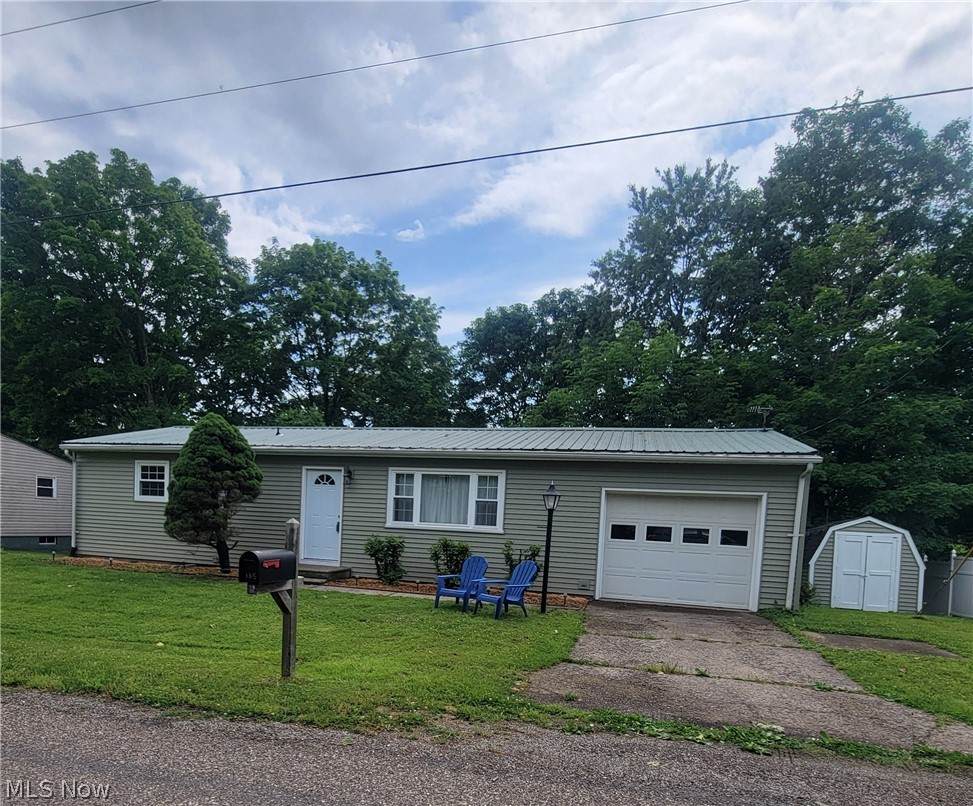 185 Belavista Drive - Photo 1