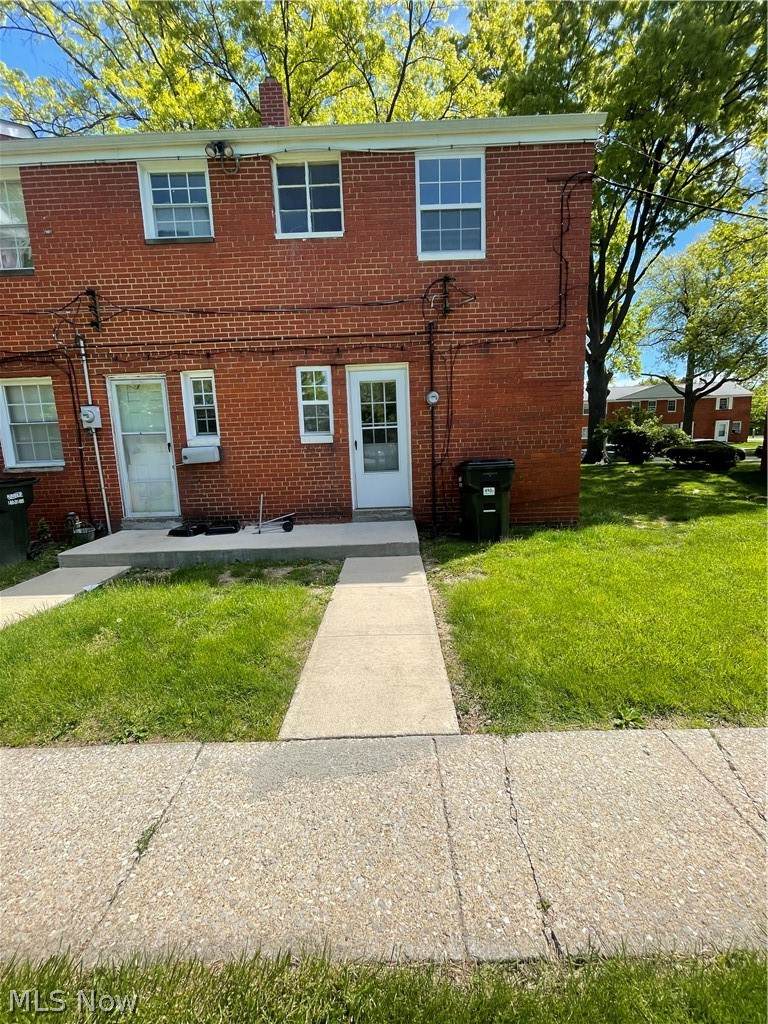 490 Kenwood Drive - Photo 1