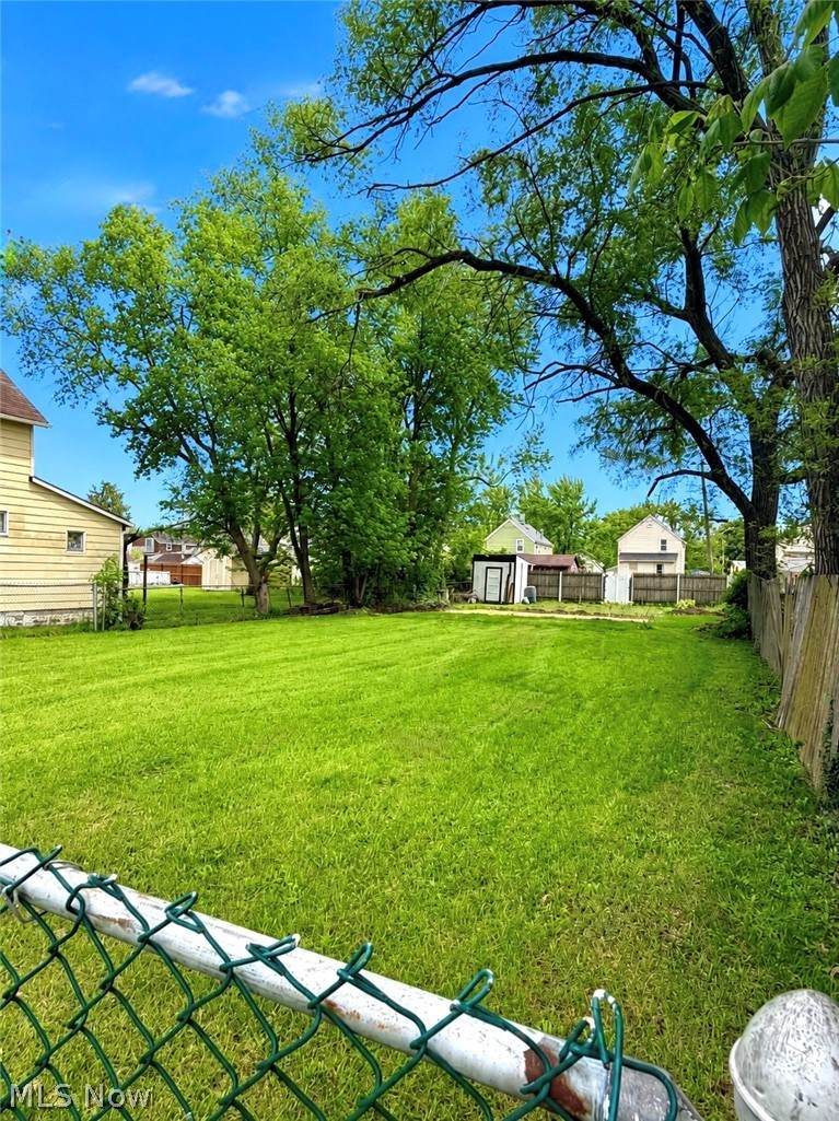 1624 33rd Street - Photo 1