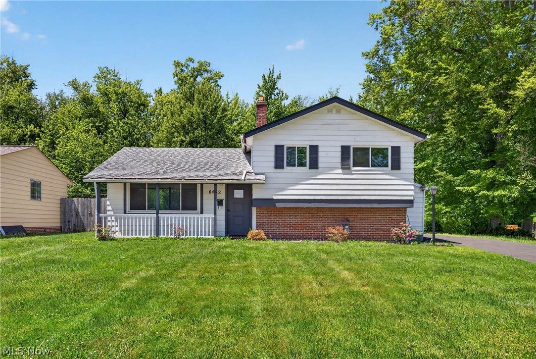 6452 Brooks Boulevard - Photo 1