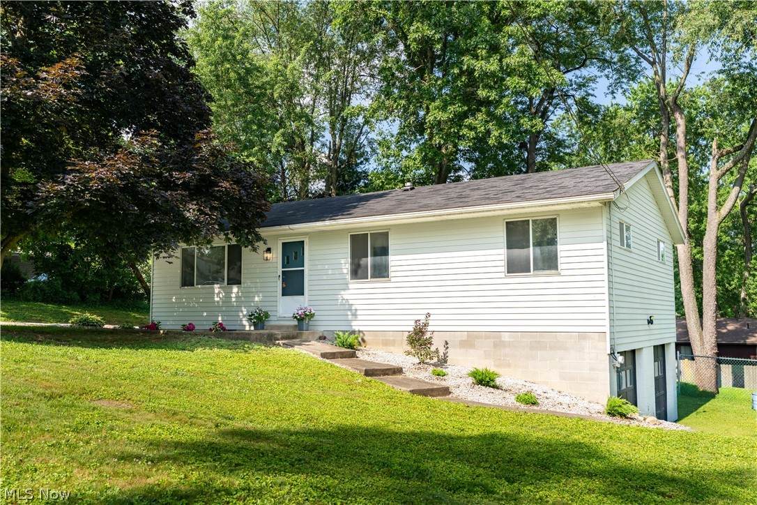 2992 Walbridge Drive - Photo 1