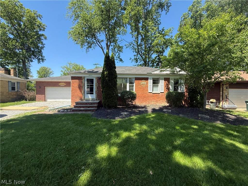 1924 Miriam Avenue - Photo 1