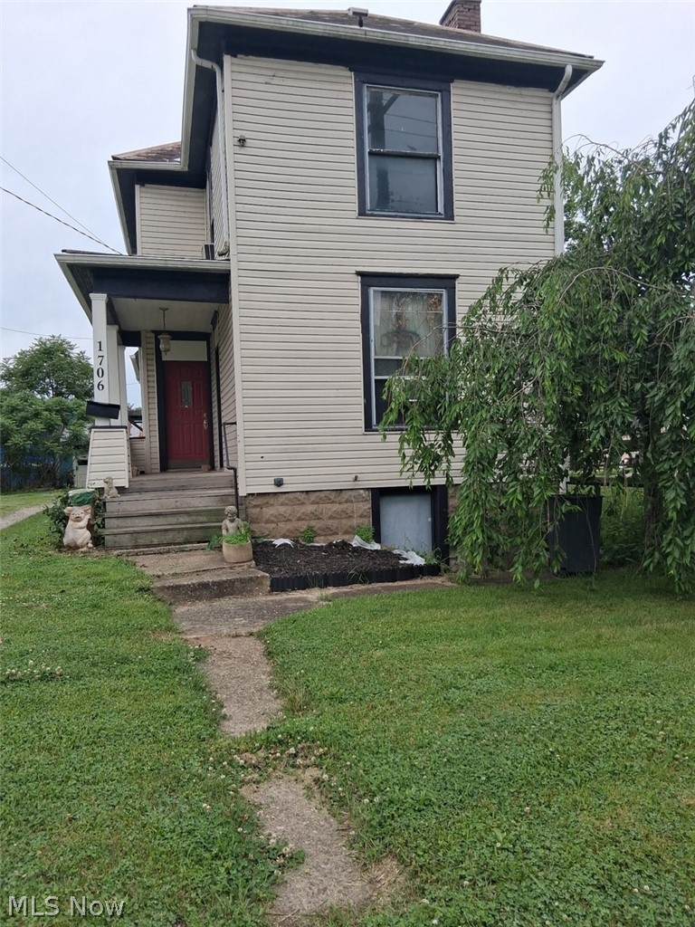 1706 Linden Avenue - Photo 1