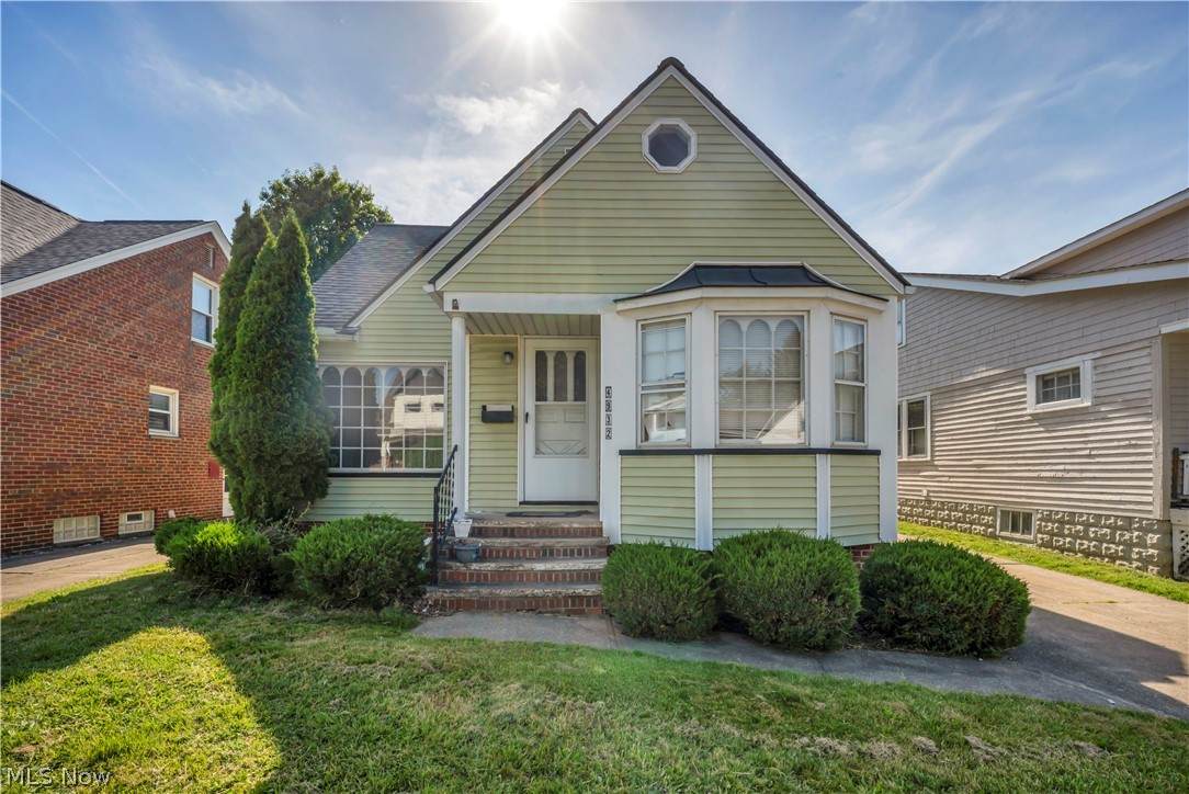 4932 110th Street - Photo 1