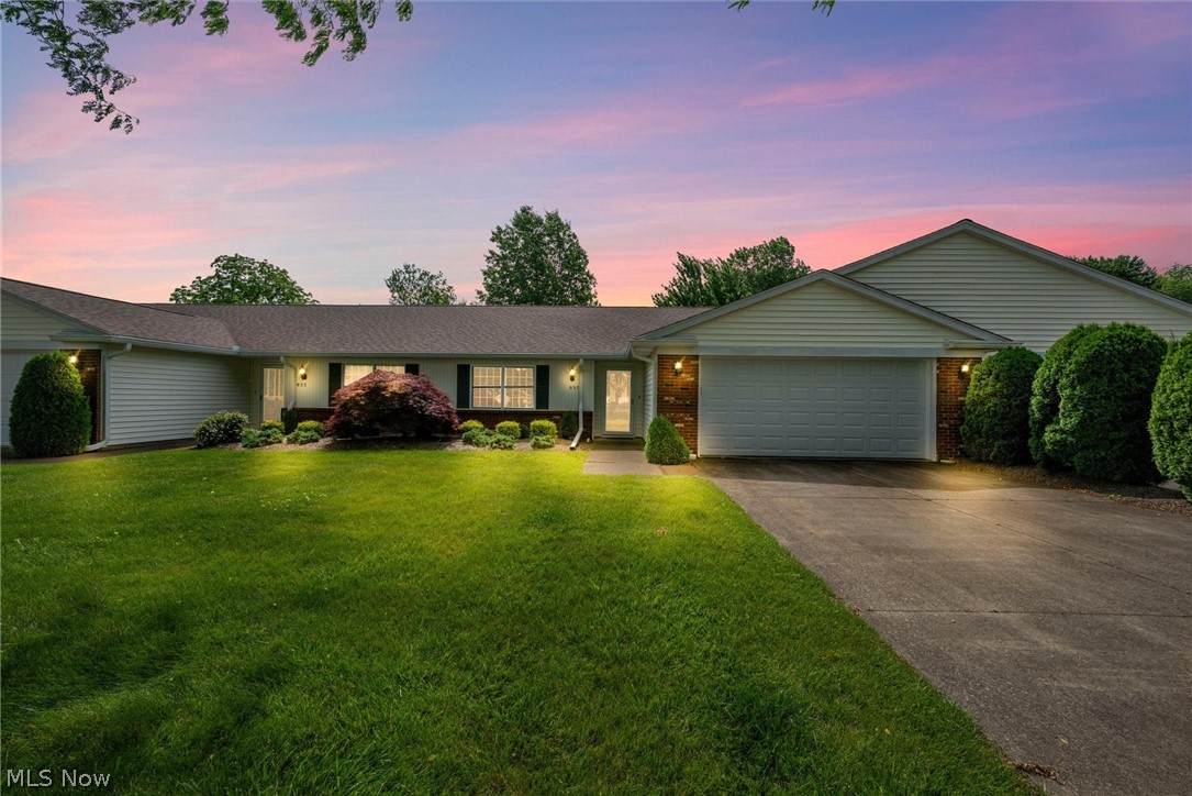 937 Ridgeview Drive - Photo 1