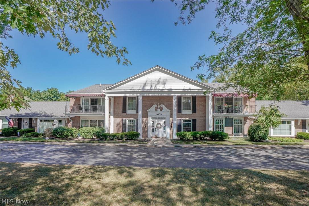 1653 Greenway Road - Photo 1