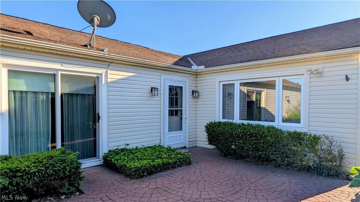 4842 Red Pine Way - Photo 1