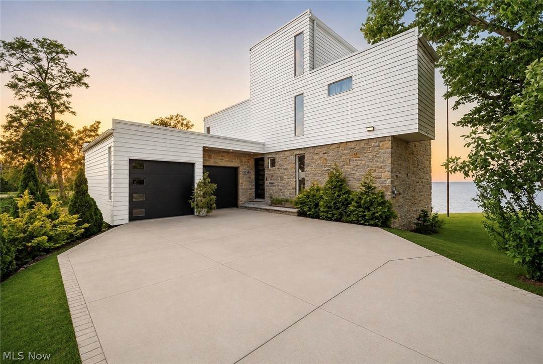280 Buckeye Drive - Photo 1