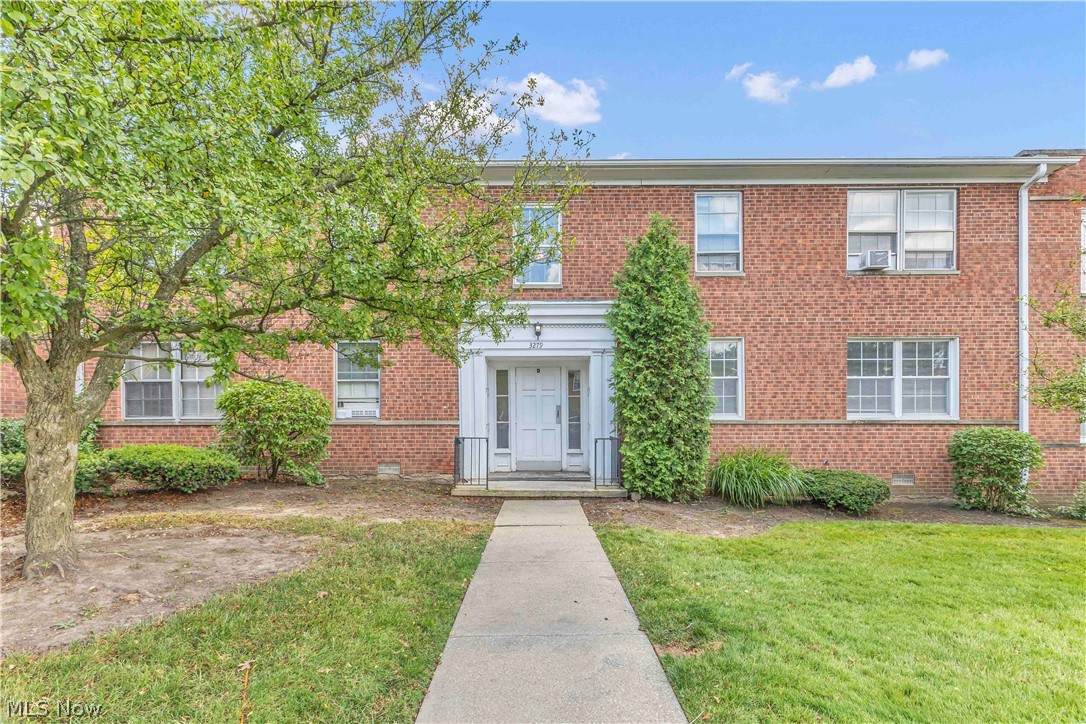 3279 Warrensville Center Road - Photo 1