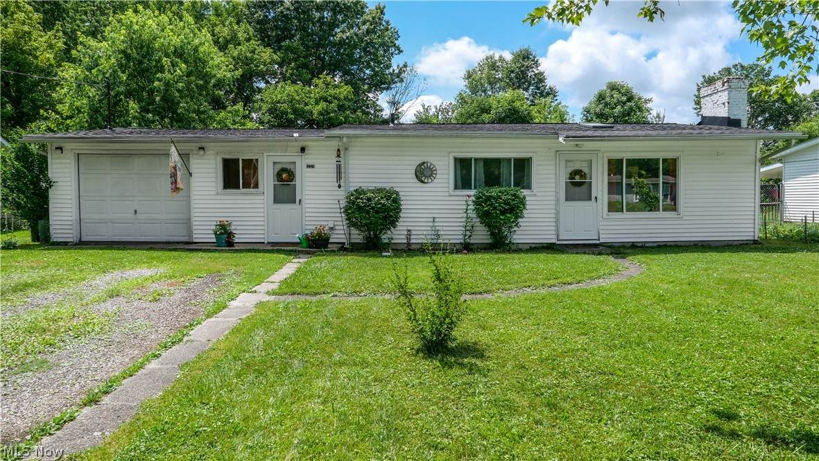12378 Eaton Boulevard - Photo 1