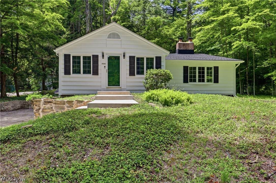 2020 Woodstock Road - Photo 1