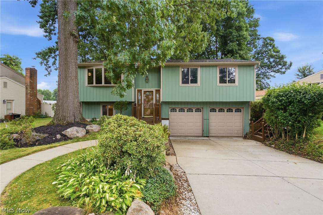 163 Oakhurst Drive - Photo 1