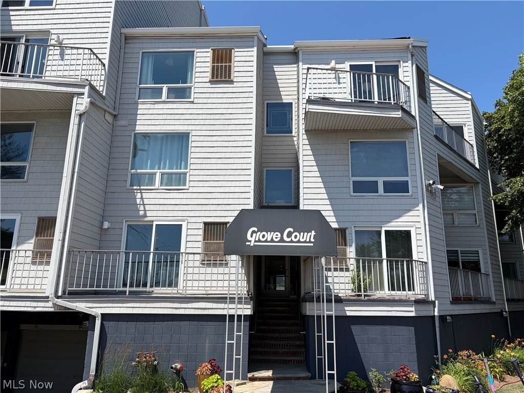1900 Grove Court - Photo 1