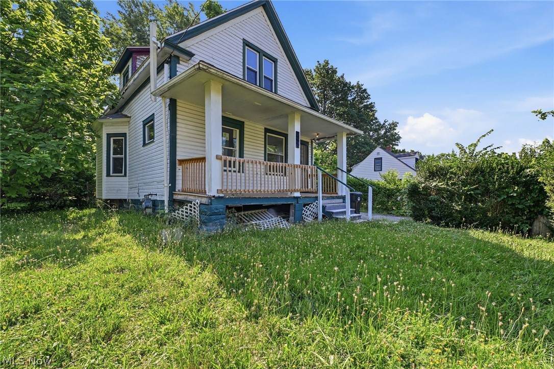 3337 143rd Street - Photo 1