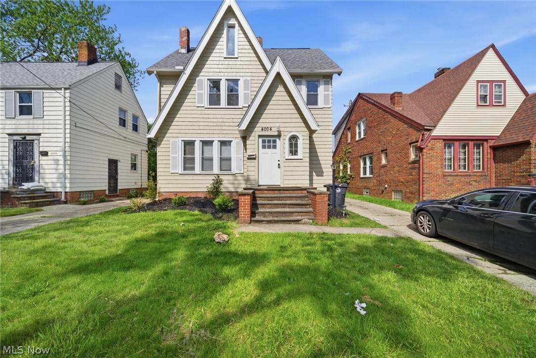 4004 154th Street - Photo 1