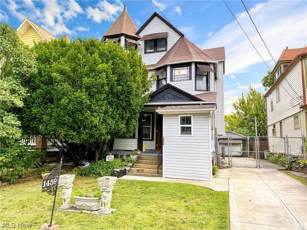 1459 114th Street - Photo 1