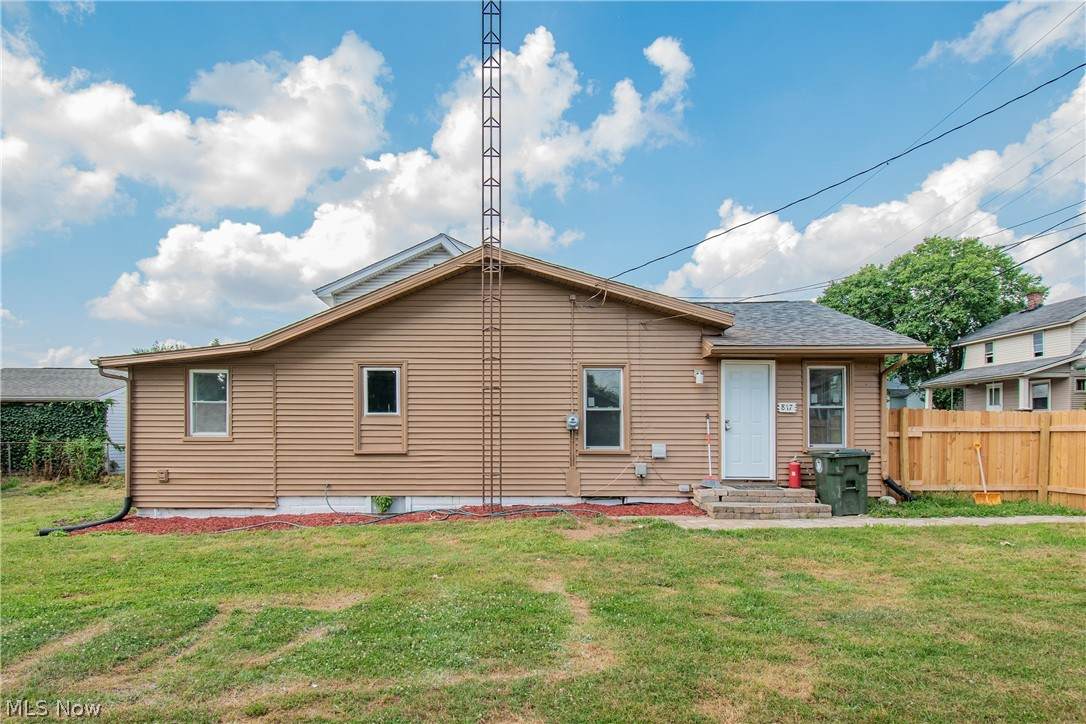 817 Halter Court - Photo 1