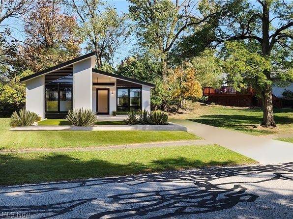  Parkhill Drive - Photo 1