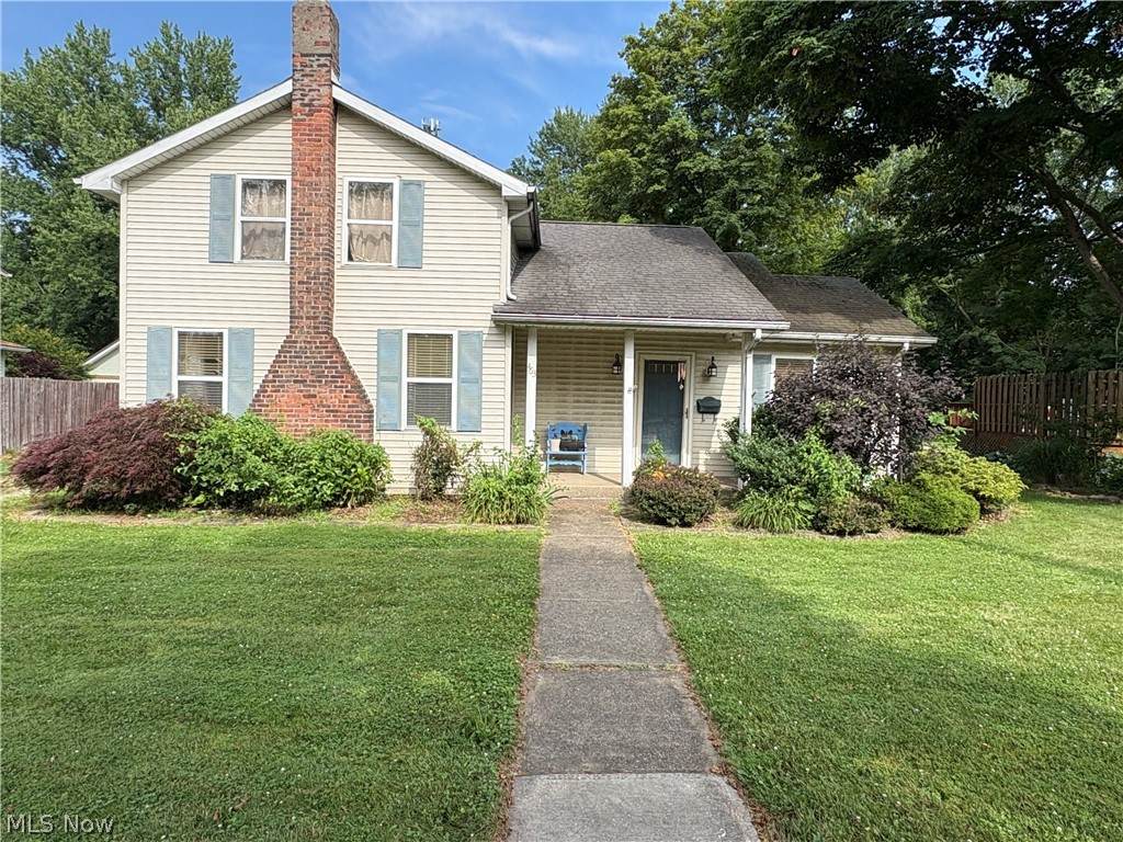 463 Broadway - Photo 1