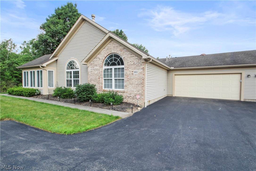 903 Willow Brook Drive - Photo 1