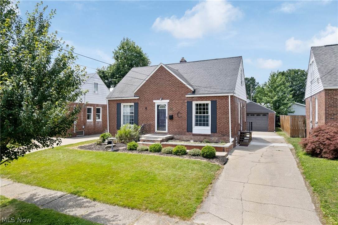 2542 9th Street - Photo 1