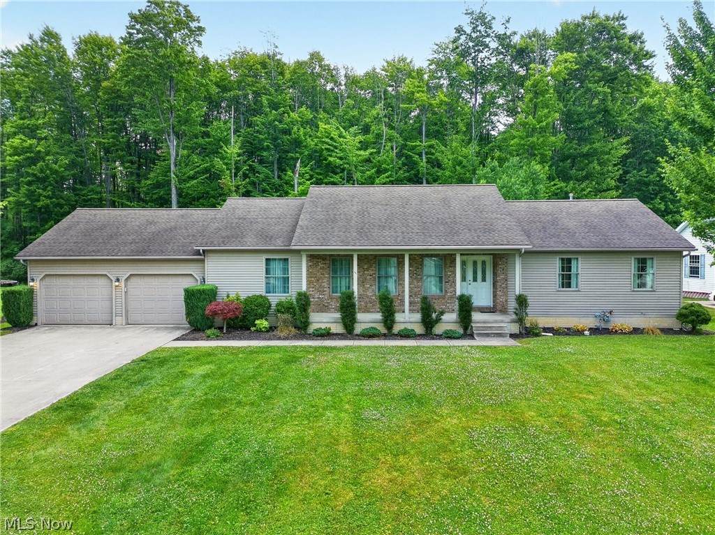 412 Brittany Lane - Photo 1