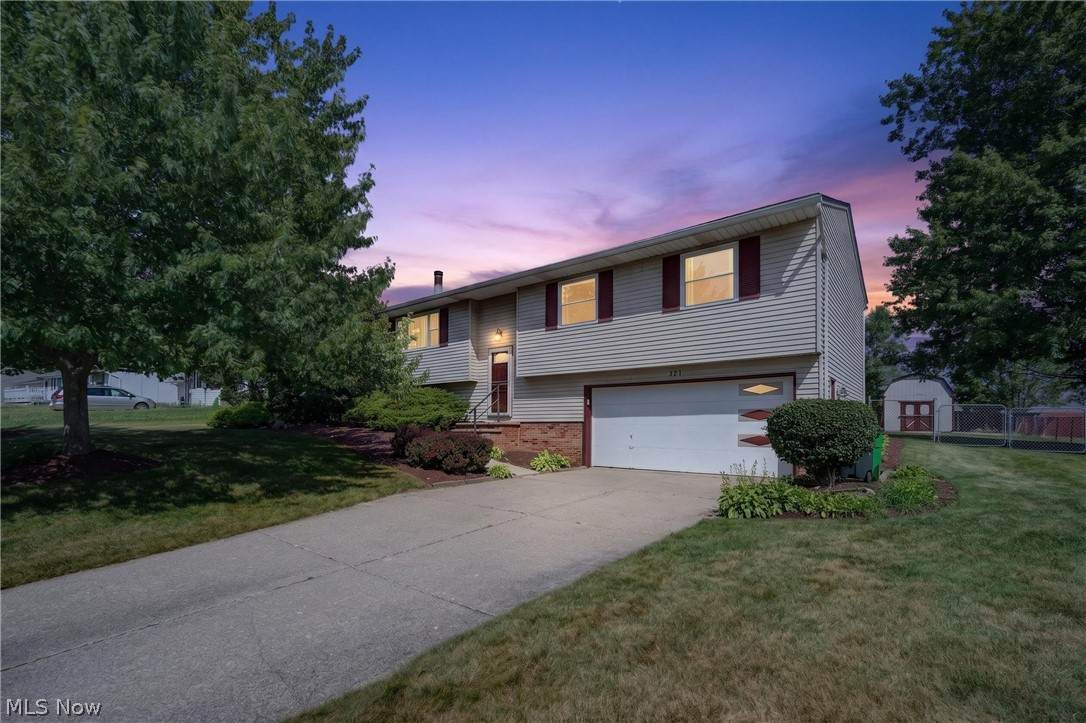 571 Jeanette Street - Photo 1