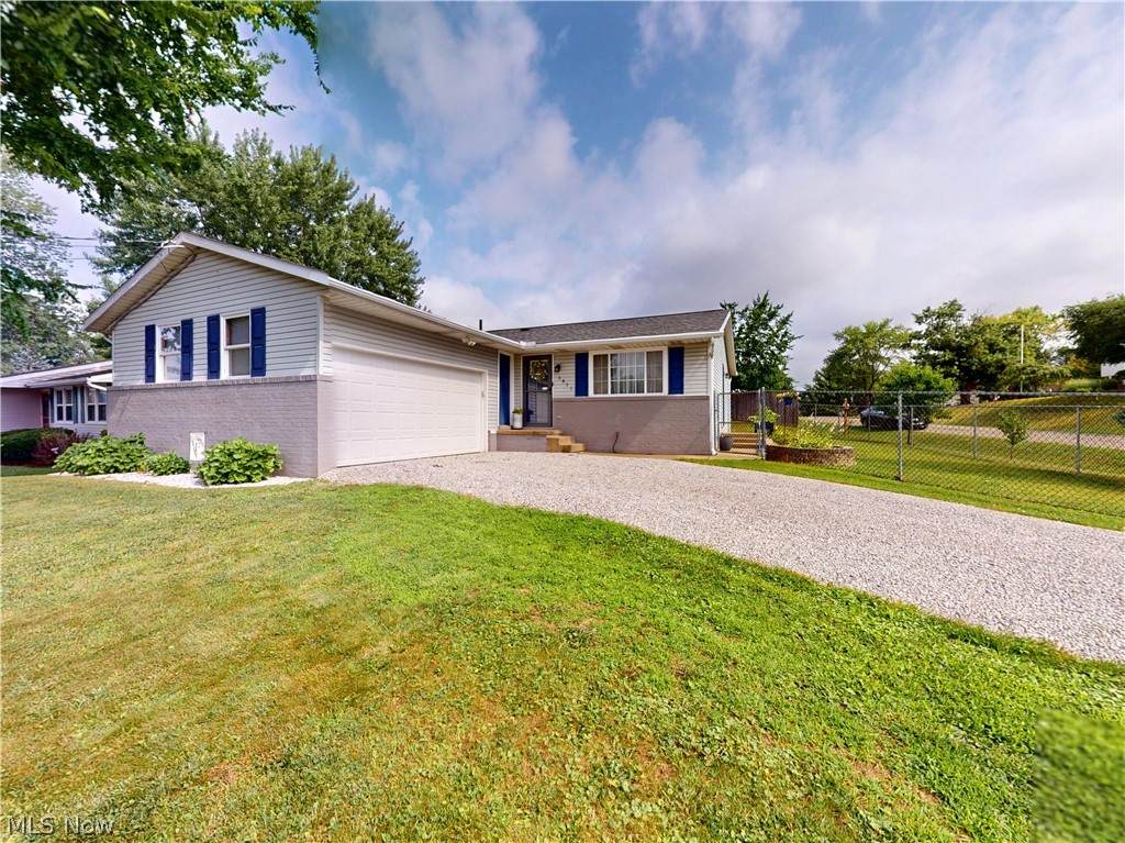 5411 Oakcliff Street - Photo 1