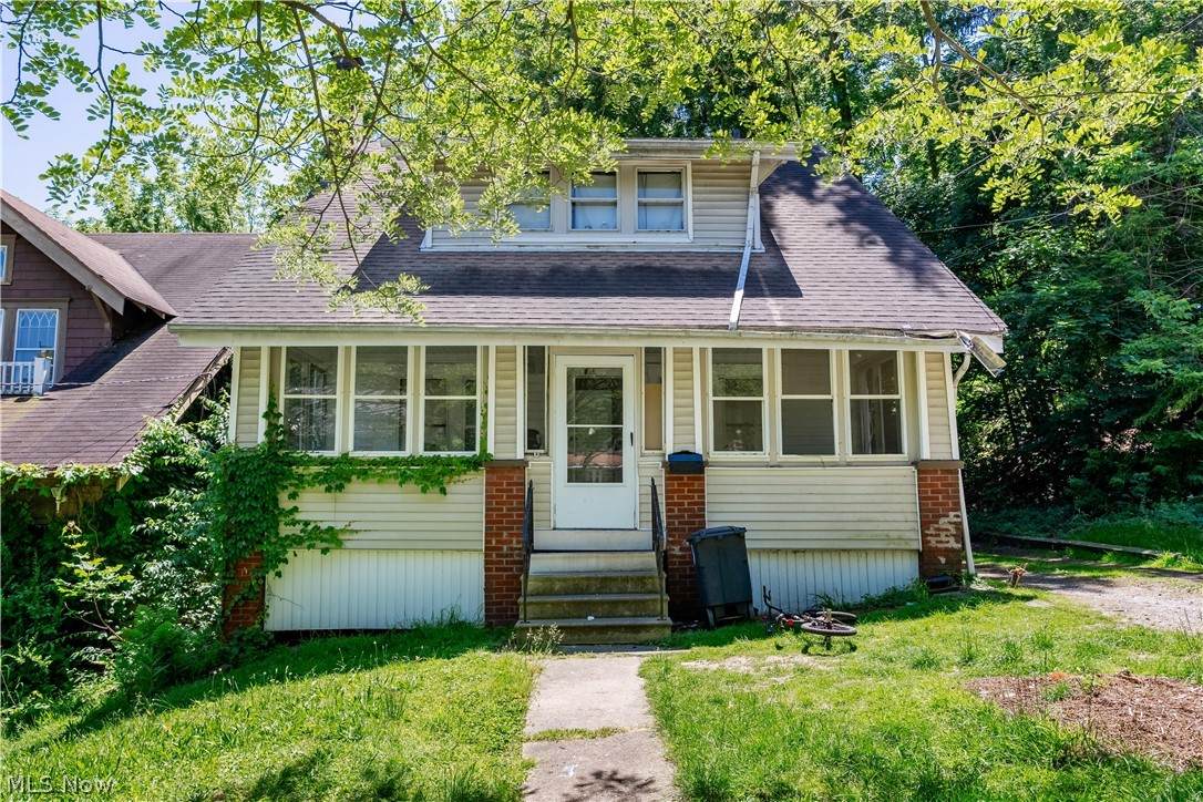 628 Lakemont Avenue - Photo 1