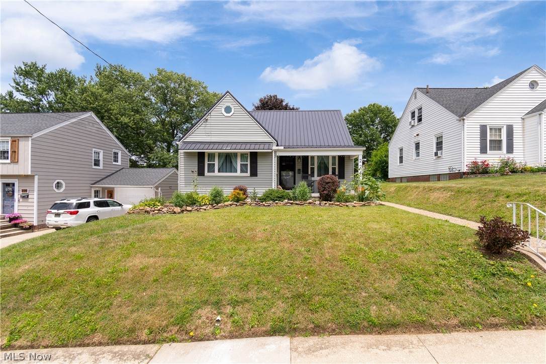 224 Ertle Avenue - Photo 1