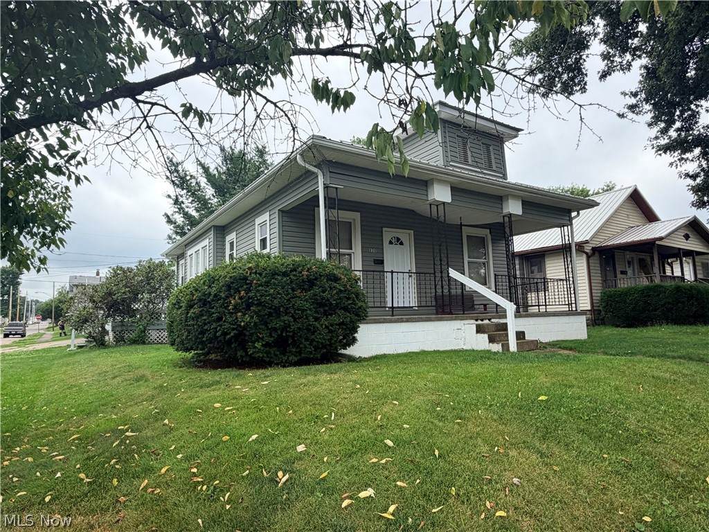 830 Larzelere Avenue - Photo 1