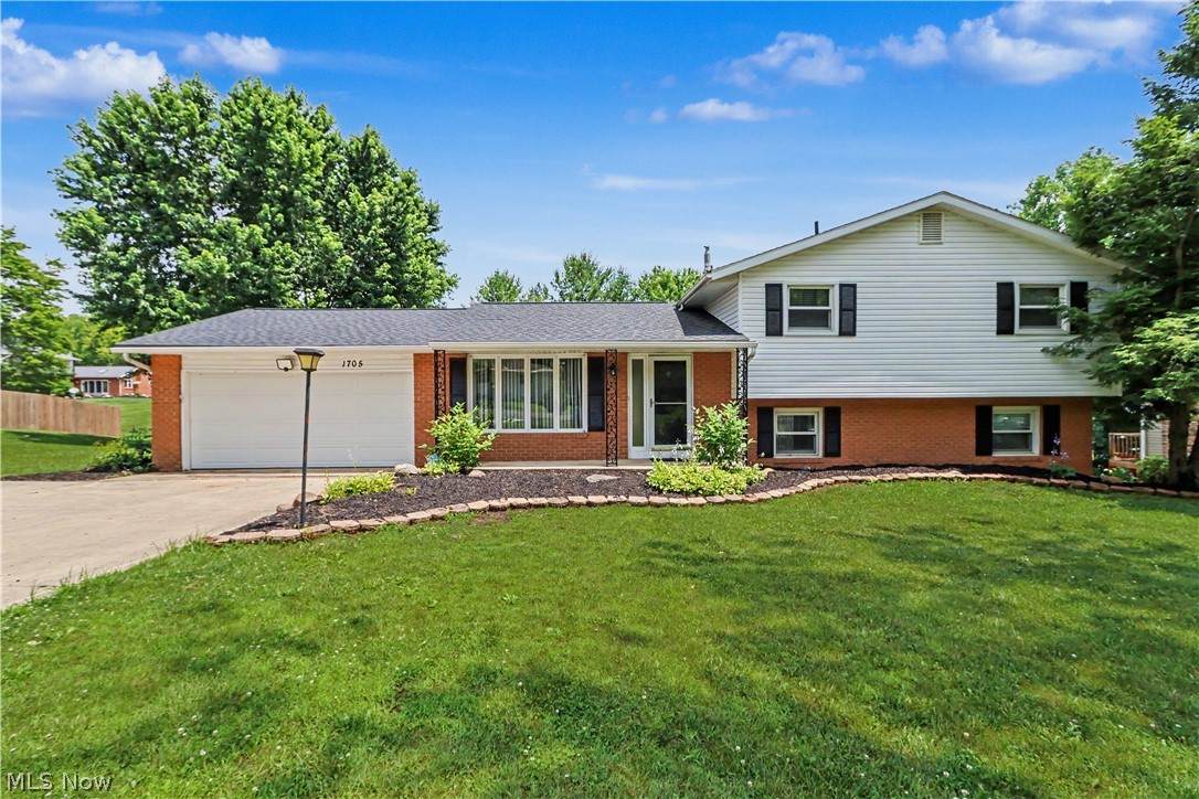 1705 Devonshire Lane - Photo 1