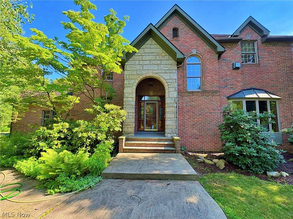 15818 Darrow Road - Photo 1