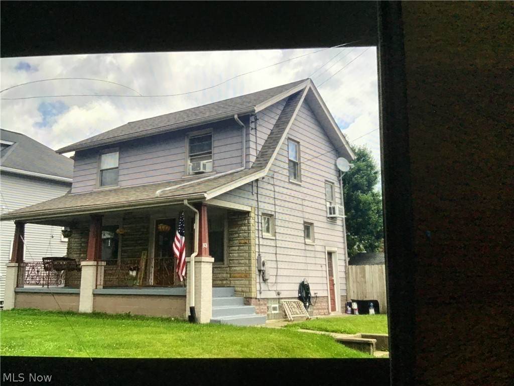 303 Stewart - Photo 1