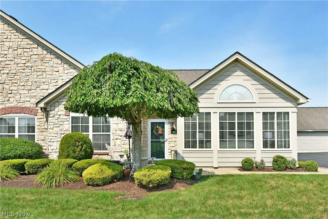 201 River Glen Drive - Photo 1