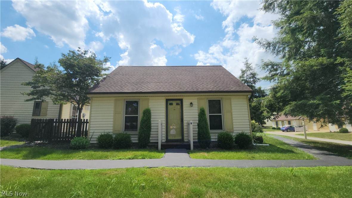 46103 New England Square - Photo 1