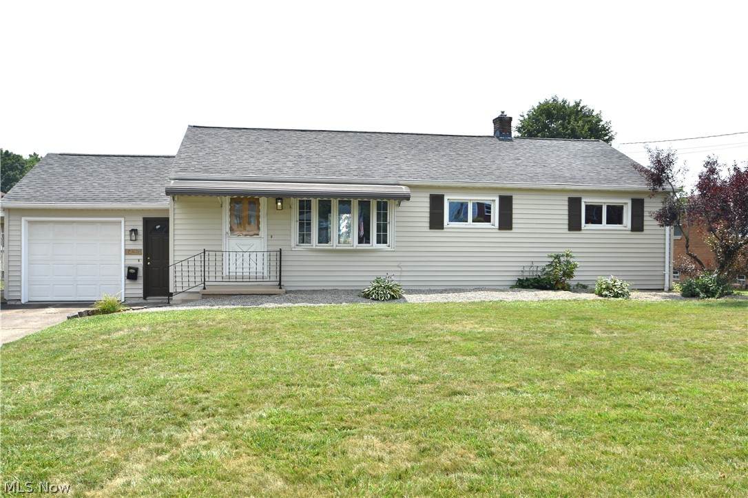 421 Parkview Drive - Photo 1