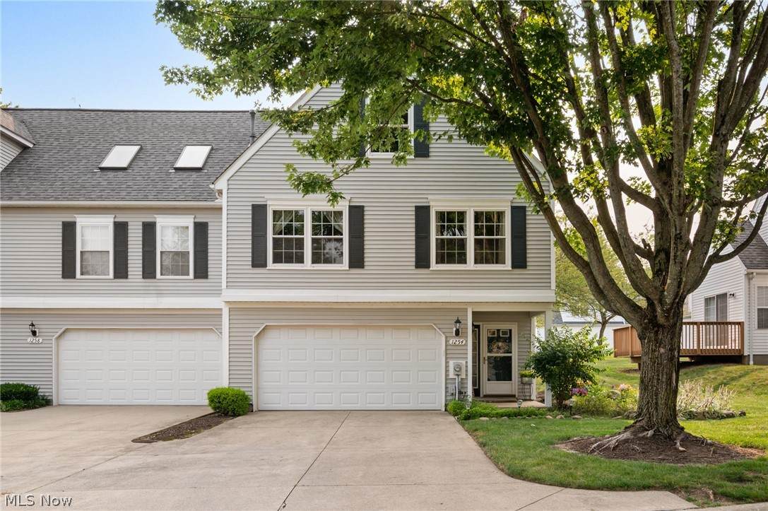 1254 Village Parkway - Photo 1