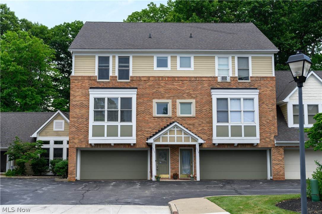 1517 Huntington Lane - Photo 1