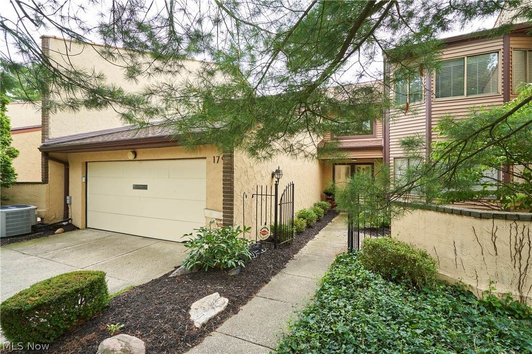 1799 Brookwood Drive - Photo 1