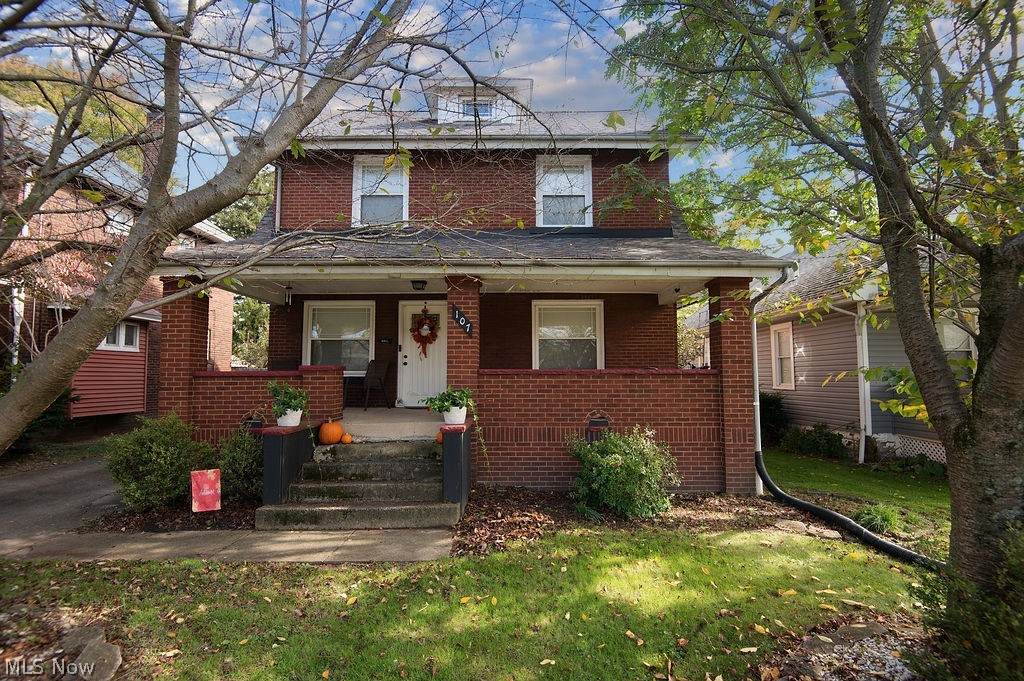 107 Hartford Avenue - Photo 1