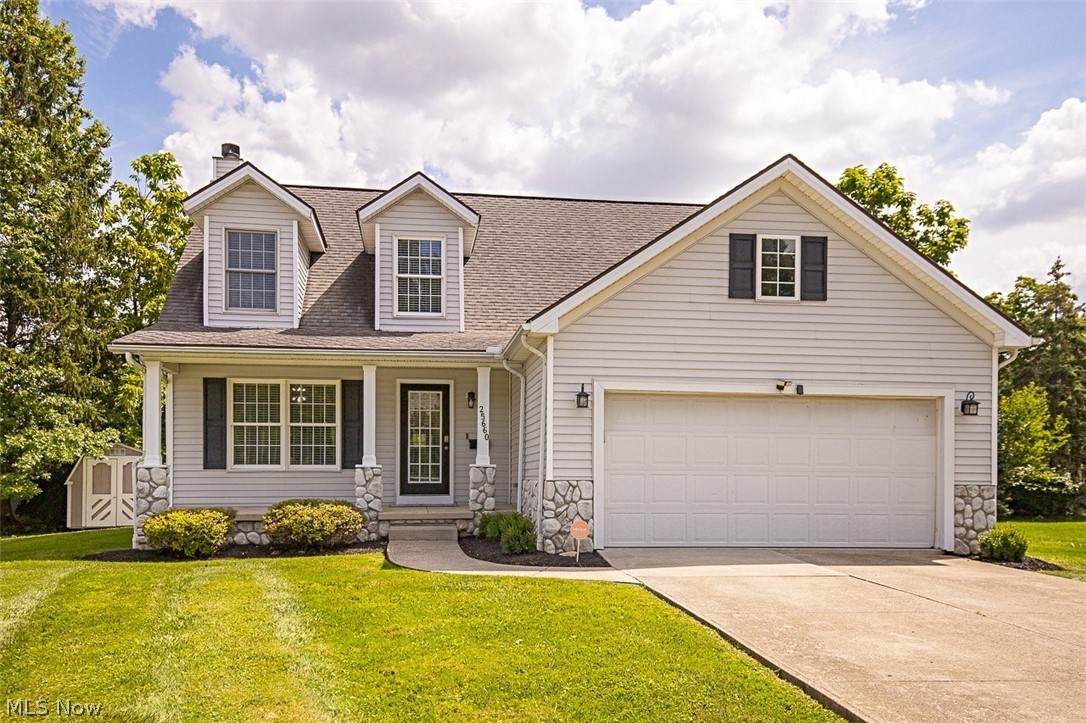 25660 Edgecliff Drive - Photo 1