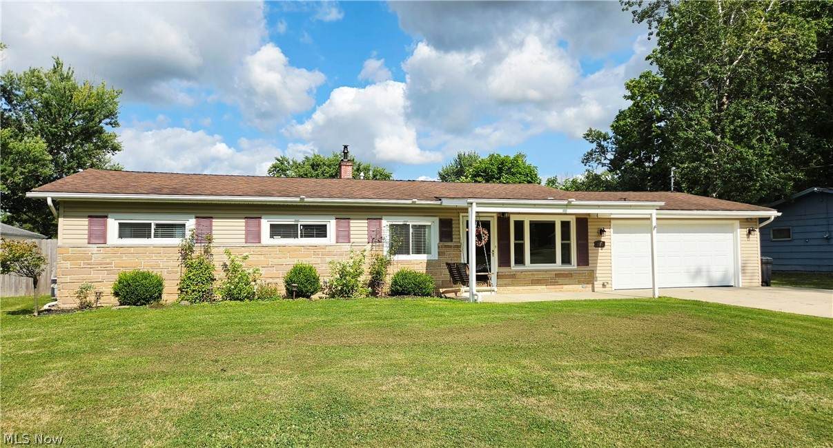 1995 Hathaway Drive - Photo 1