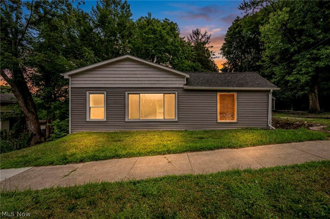 6419 Brecksville Road - Photo 1