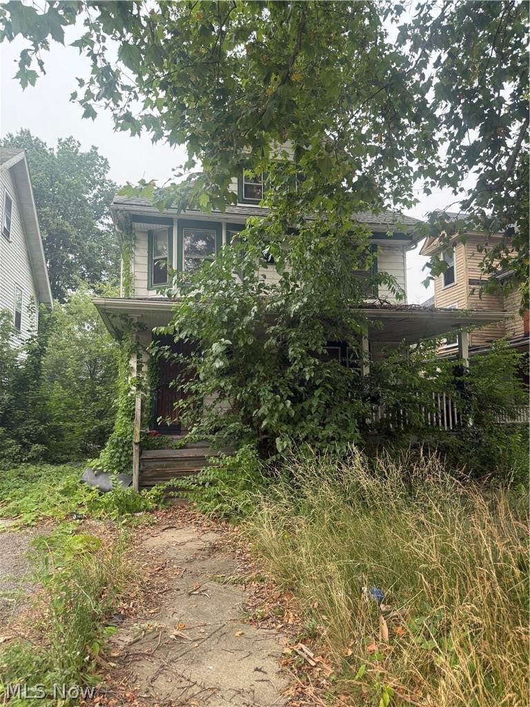 12625 Phillips Avenue - Photo 1