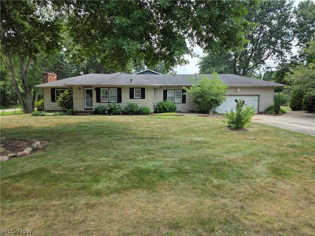 490 Bonshire Road - Photo 1